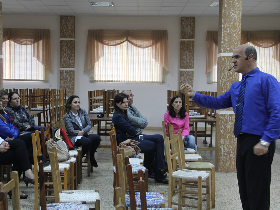 SECRETARIA DE SAÚDE PARTICIPA DE PALESTRA SOBRE ATENDIMENTO
